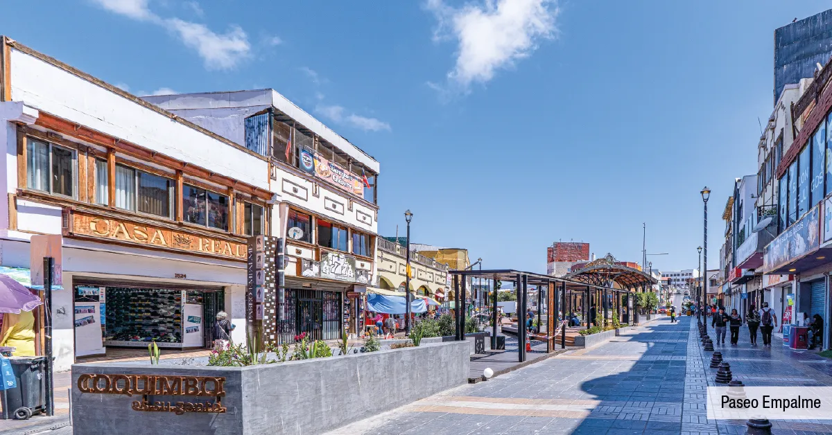Paseo Empalme, tradicional sector comercial en el entorno de Condominio Jesús Rivera 3, Coquimbo.