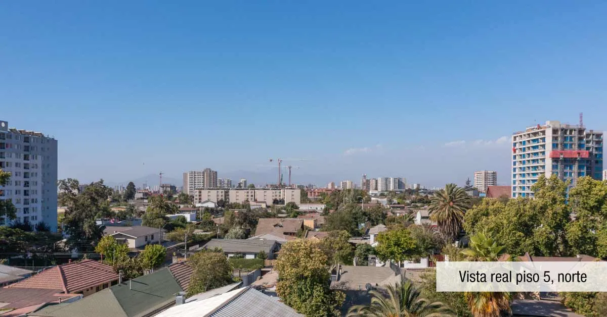 Vista norte desde piso 5 de Condominio Parque del Sur en La Cisterna, mostrando áreas residenciales.