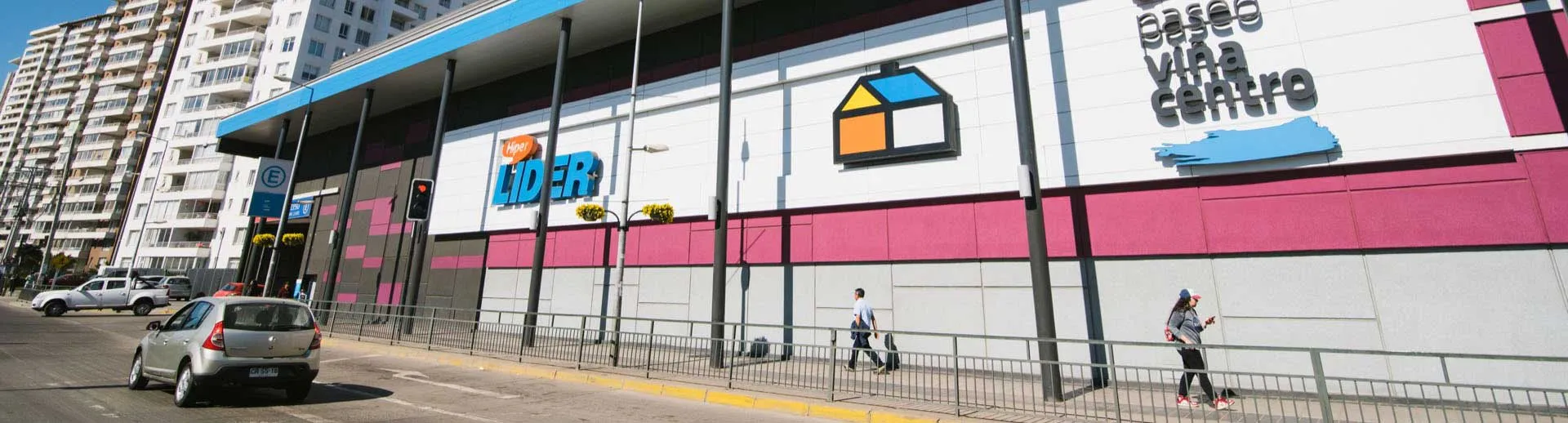 Mall Paseo Viña Centro, amplia red comercial a minutos de Oficinas Parque Urbano, Viña del Mar.