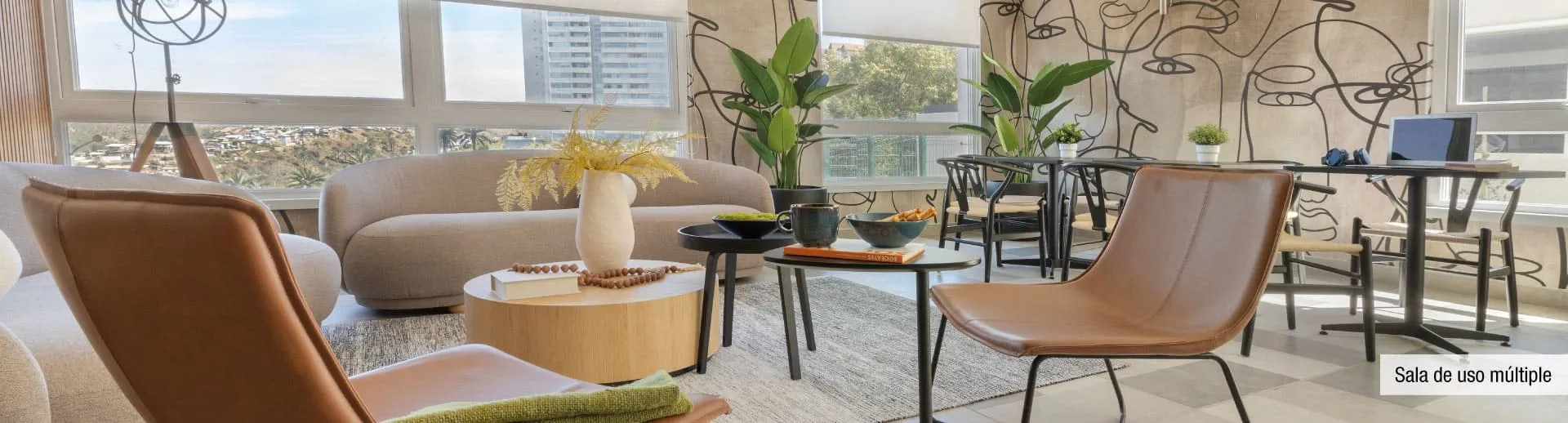 Moderna sala de uso múltiple con luz natural en Condominio Alto Marañón 3, Viña del Mar.