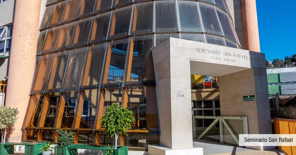Colegio Seminario San Rafael, prestigiosa educación en el entorno de Edificio Álvarez Oriente.