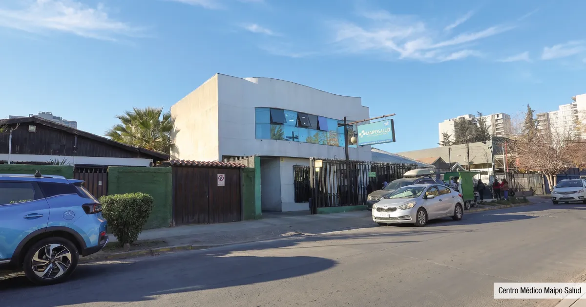 Centro Médico Maipo Salud cercano a Edificio Santa Corina en La Cisterna, destacando el rápido acceso a la salud.