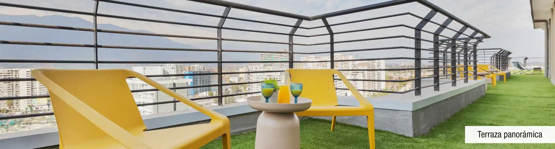 Terraza panorámica con decoración de vanguardia y gran vista en Edificio Lía Aguirre, La Florida.