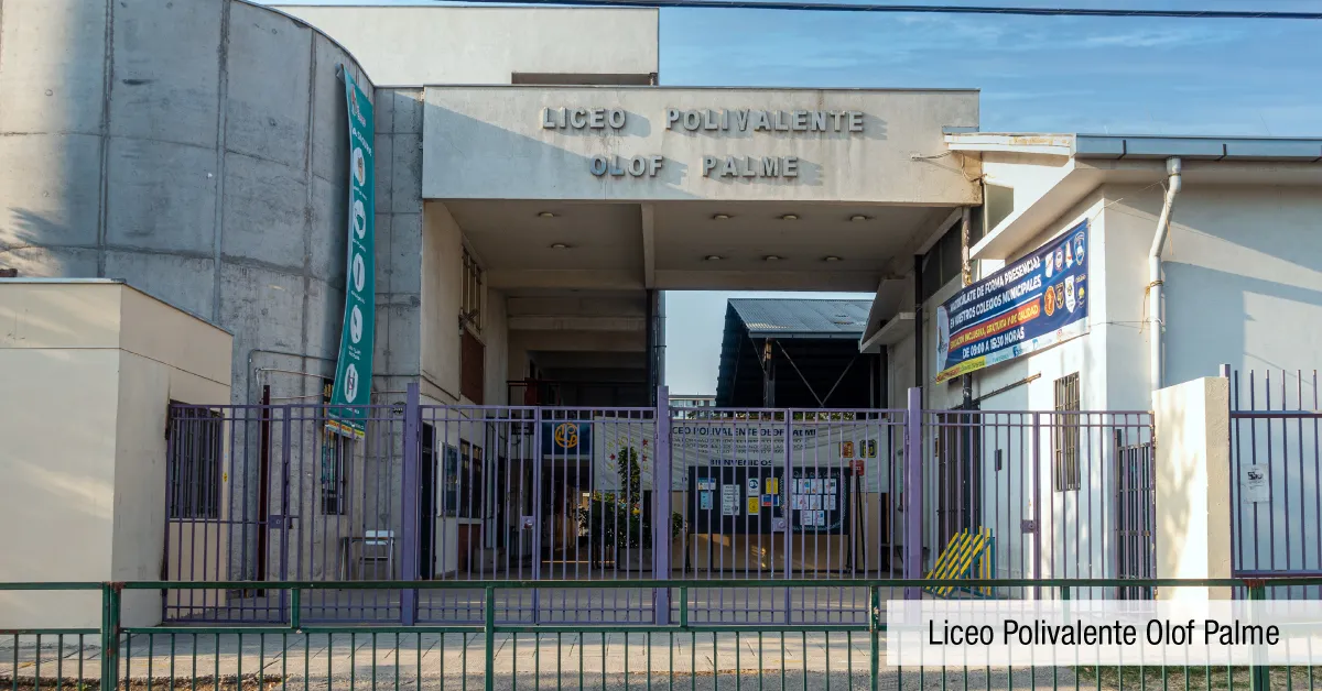Liceo Polivalente Olof Palme cercano a Condominio Parque del Sur en La Cisterna, red de colegios locales.
