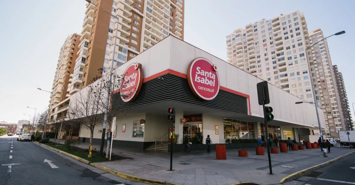Supermercado Santa Isabel, cómodo abastecimiento cerca de Oficinas Parque Urbano en Viña del Mar.
