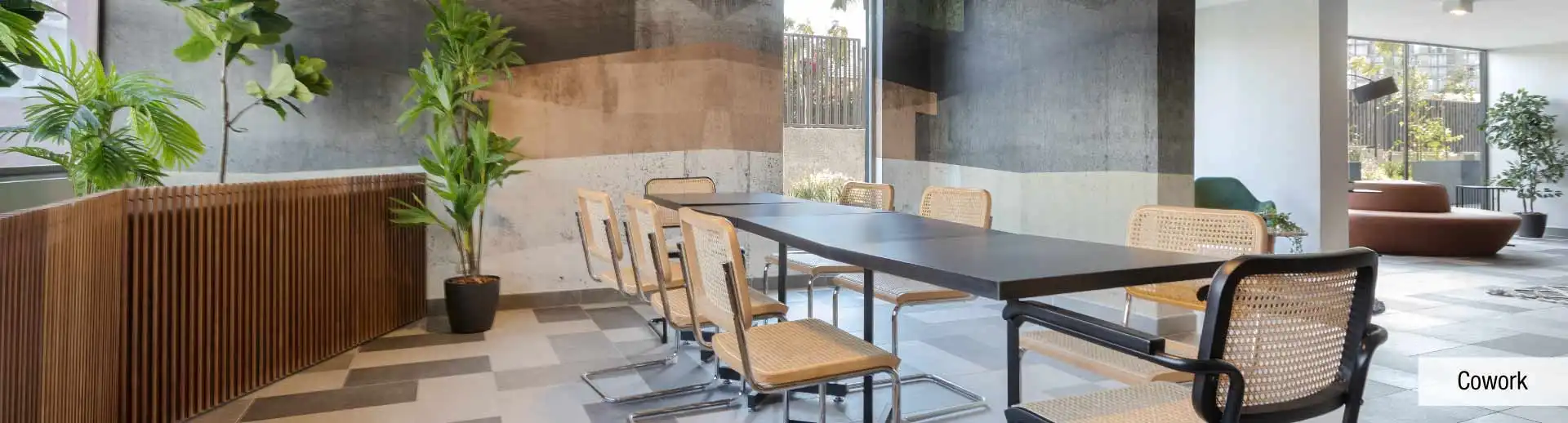 Moderno sector cowork de libre uso para residentes de Edificio Lía Aguirre en La Florida.