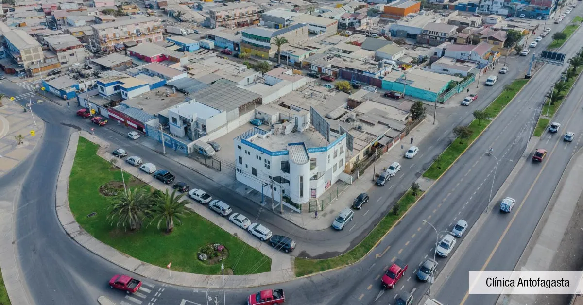 Clínica Antofagasta cercana a Condominio Trocadero en Antofagasta, destacando el rápido acceso a salud.