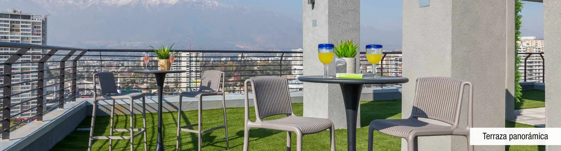 Terraza panorámica habitable con hermosa vista a la cordillera en Edificio Lía Aguirre, La Florida.