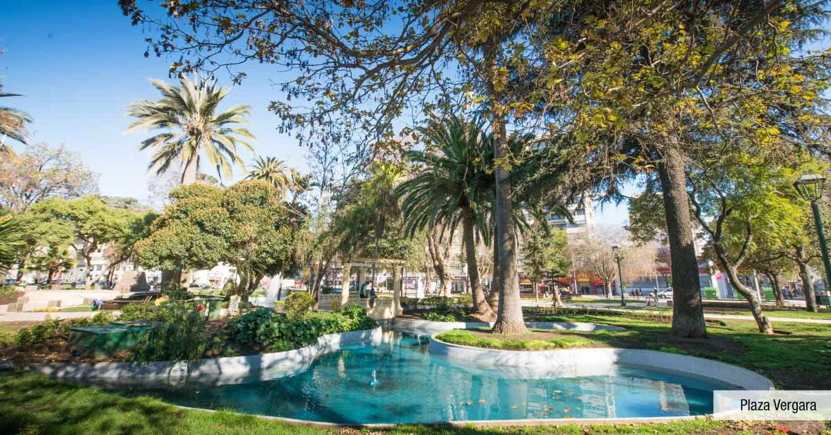 Plaza Vergara, céntrica y tradicional área verde a minutos de Condominio Parque Marañón.