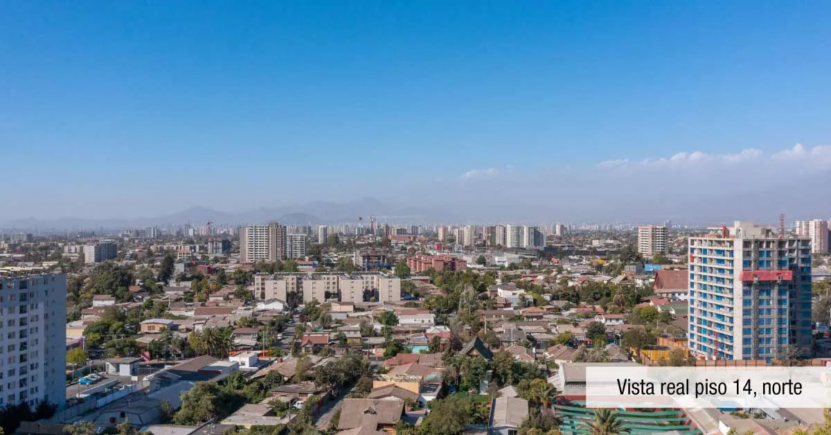 Vista panorámica norte desde piso 14 de Condominio Parque del Sur en La Cisterna, mostrando la ciudad.