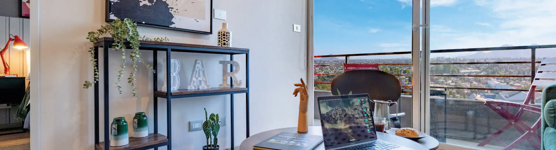 Departamento piloto en Condominio Parque del Sur, La Cisterna, con conexión a terraza y piso SPC.