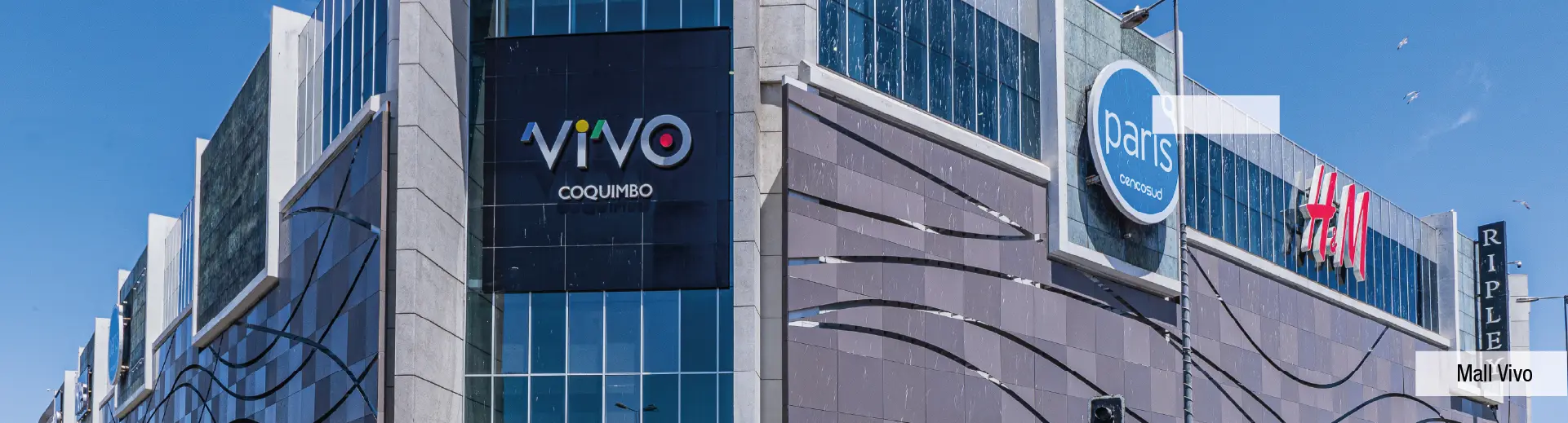 Mall Vivo Coquimbo, gran oferta de comercio y servicios cerca de Condominio Jesús Rivera 3.