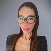 Yasmina Benavides
