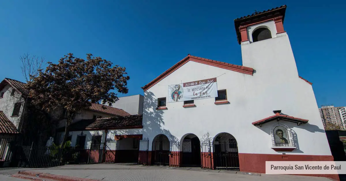 Parroquia San Vicente de Paul, un hito tradicional en el entorno de Edificio Lía Aguirre en La Florida.