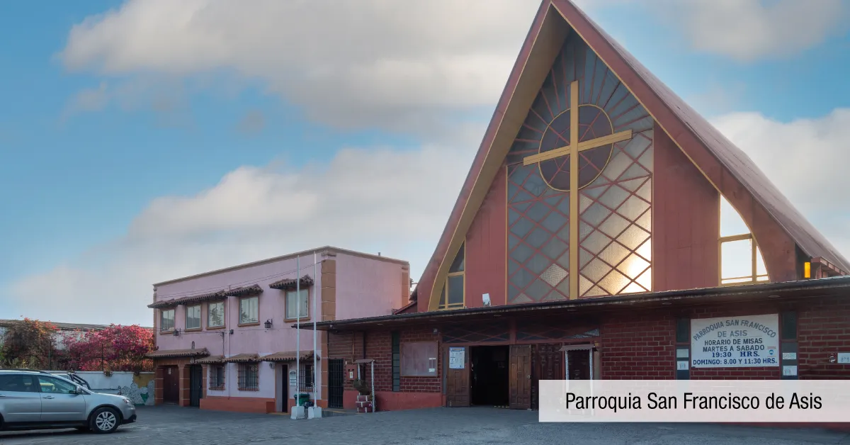 Parroquia San Francisco de Asís cerca a Condominio Parque del Sur en La Cisterna, entorno de barrio clásico.
