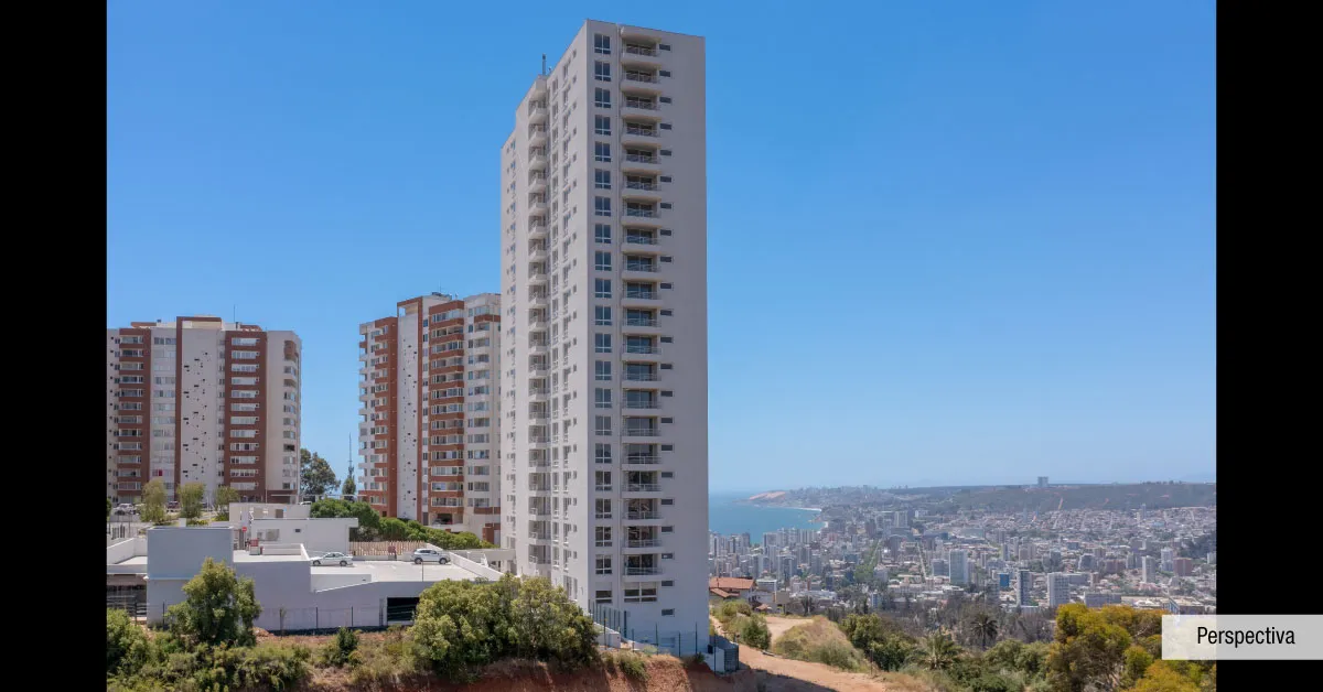 Imponente perspectiva del edificio y fachada de Condominio Alto Marañón 3 en Viña del Mar.