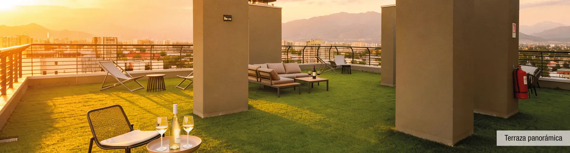 Terraza panorámica en último piso de Condominio Parque del Sur en La Cisterna, con vista despejada.