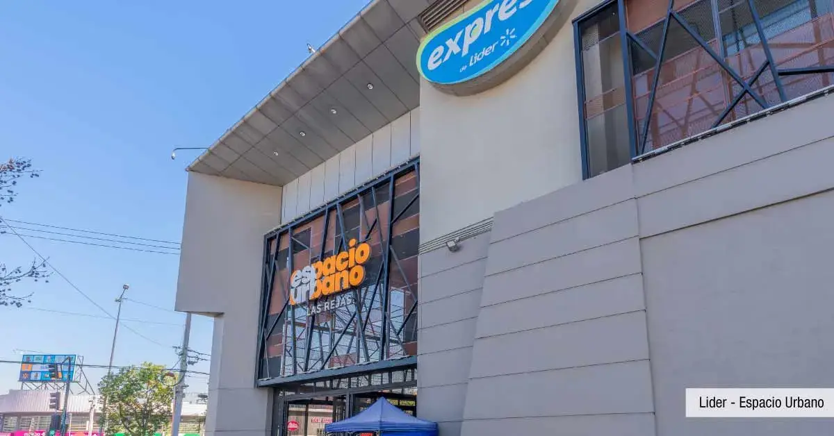Supermercado Lider en Espacio Urbano, excelente abastecimiento cerca de Condominio Francisco Zelada.