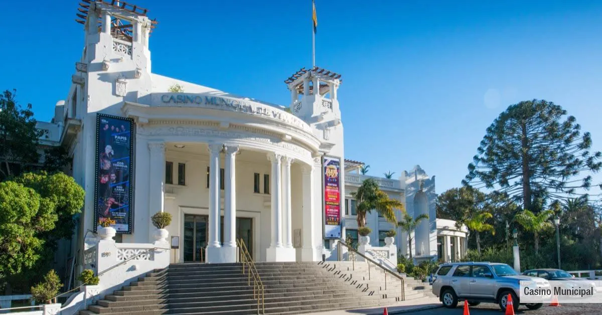 Casino Municipal, ícono turístico y de entretención cerca de Condominio Parque Marañón.
