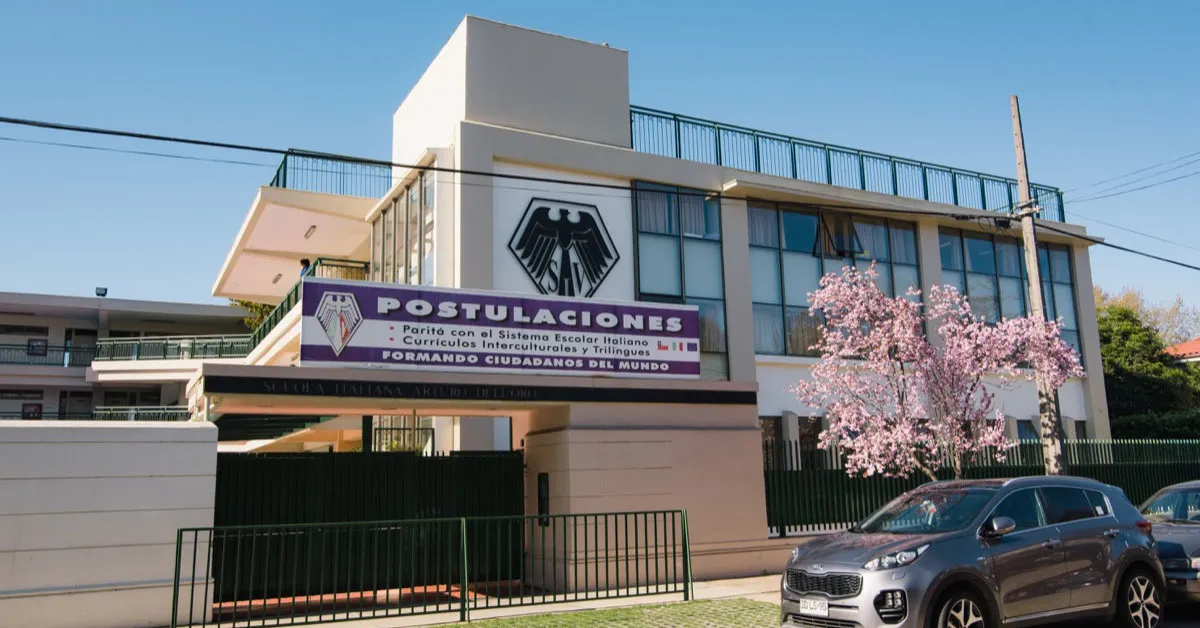 Scuola Italiana, tradicional colegio en el entorno directo de Oficinas Parque Urbano, Viña del Mar.